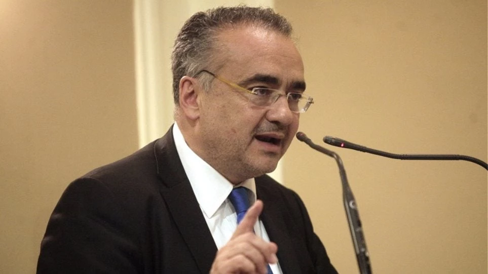 Βερβεσός: Να παραιτηθούν οι αρμόδιοι υπουργοί αν δεν μπορούν να προστατεύσουν τα Πανεπιστήμια